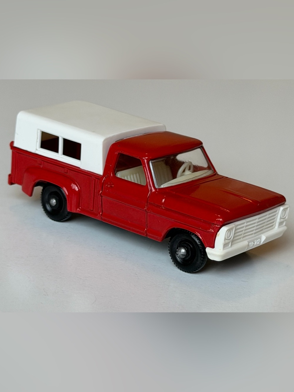 Vintage Matchbox No 6 Ford Pick Up Truck Red with White Canopy Lesney England